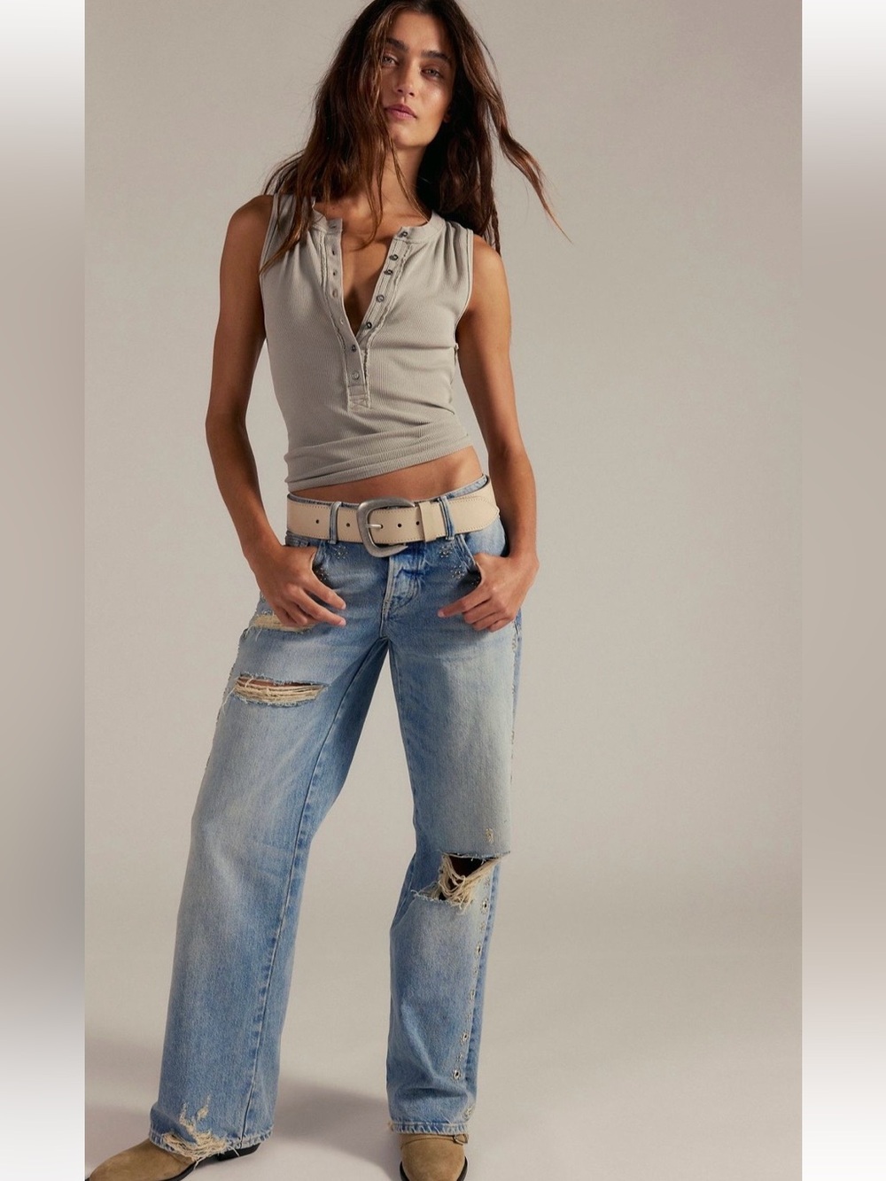 WE THE FREE TENNESSEE LOWRISE BOYFRIEND STUDDED JEANS